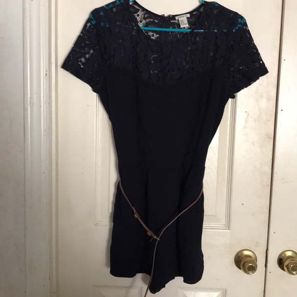 Forever 21 Lace Navy romper - Picture 1 of 2